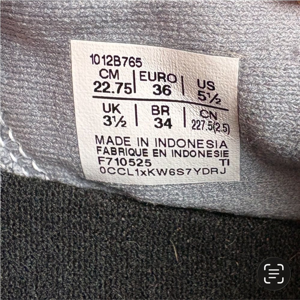 ASICS Novablast - Picture 4 of 4